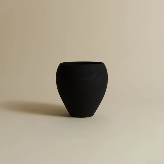 Mama-in-Law Vase | Matte Black